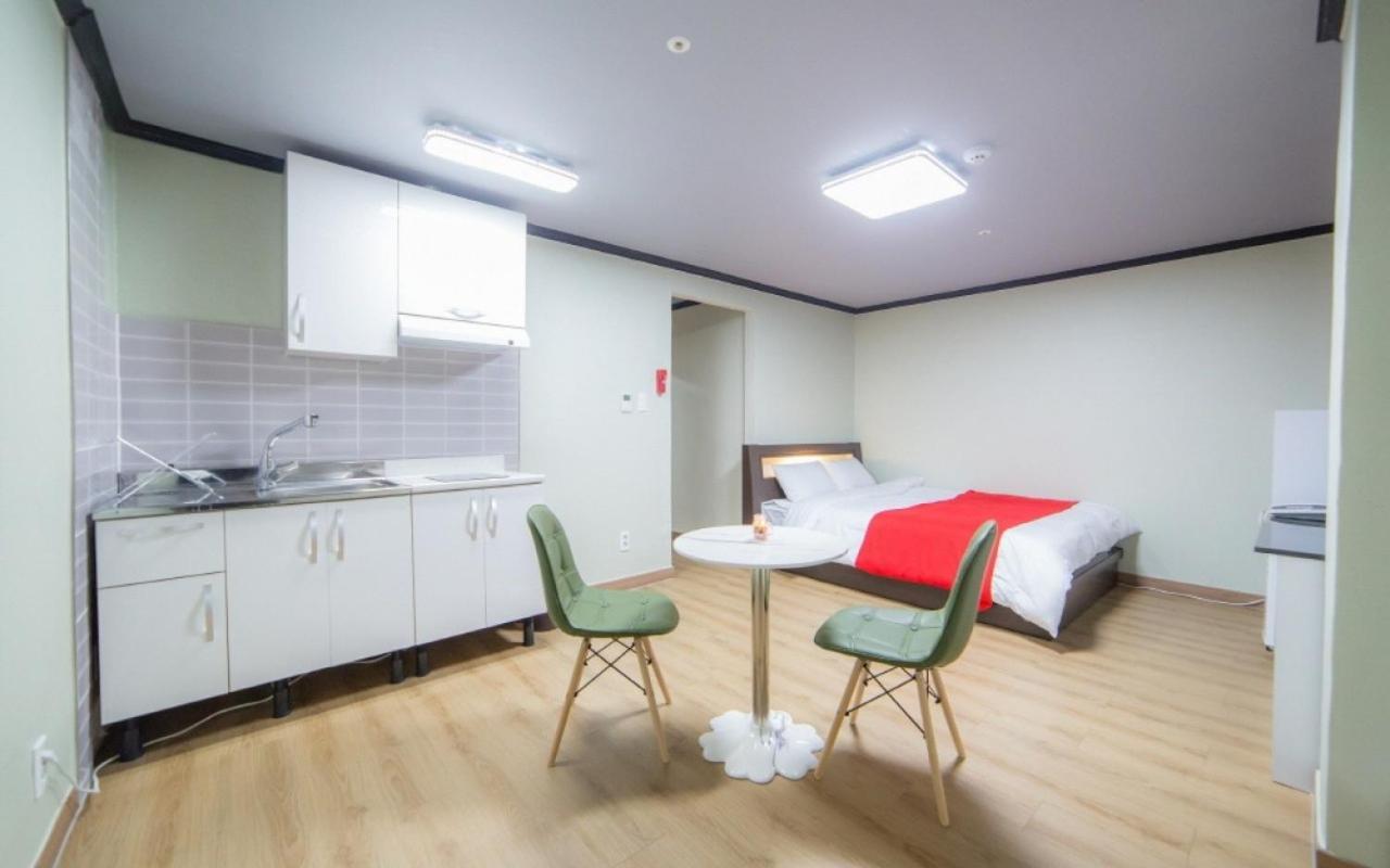 Hotel Castle Suncheon Bagian luar foto